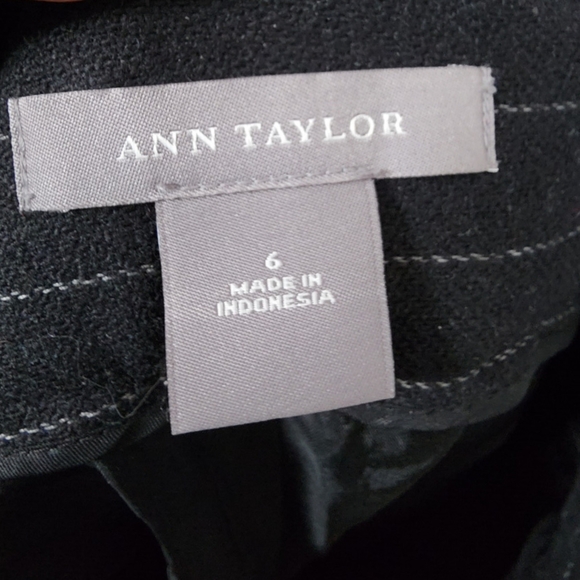 Ann Taylor Capri Length Wool Blend Pants Size 6 - Picture 5 of 7